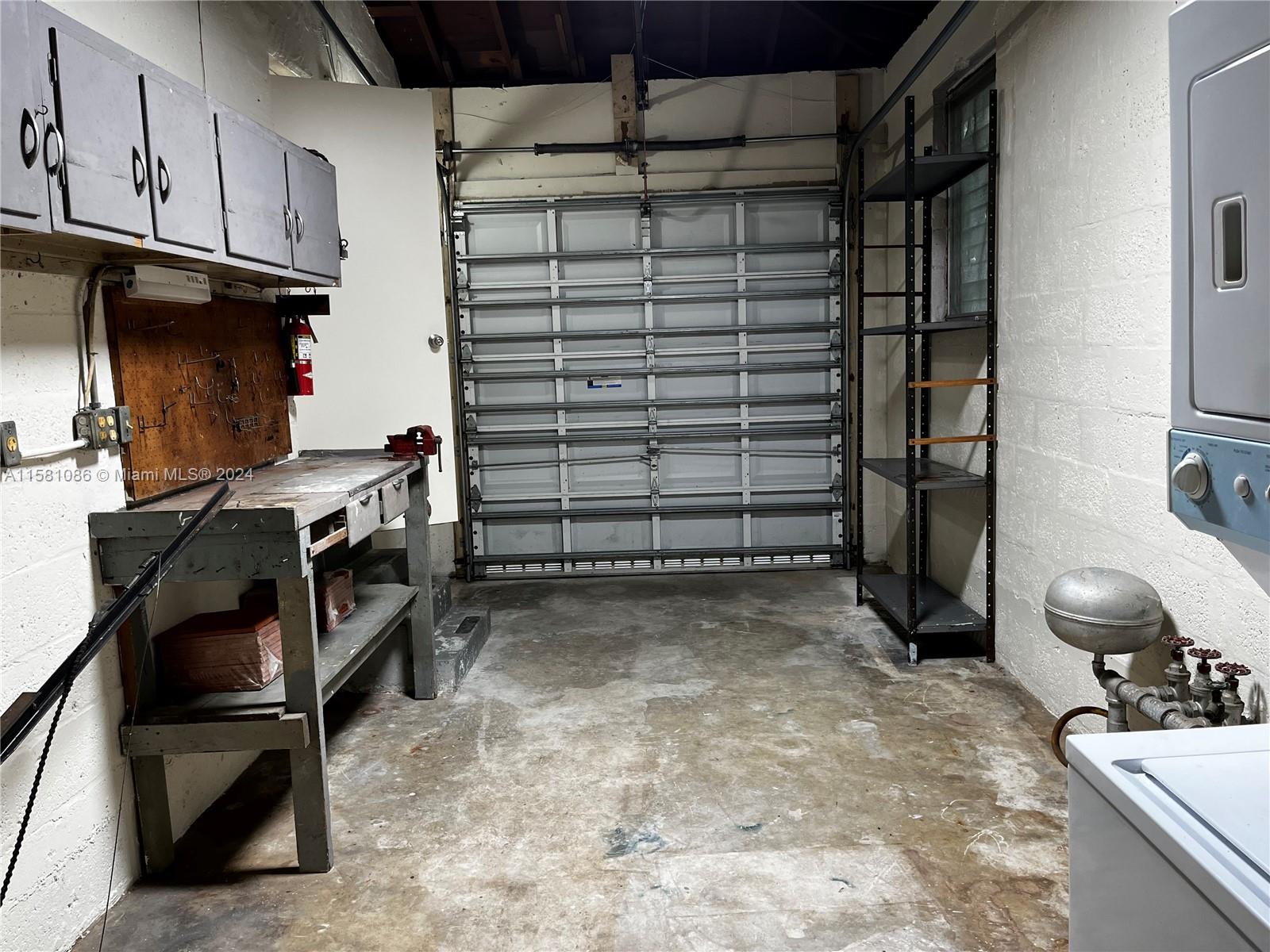 CORAL GATE SEC A - Residential Lease