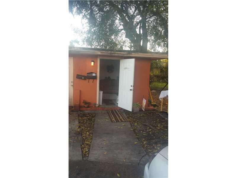 one bedroom one bath with light and water included. please see attached application no eviction or felonies. We must run background check $50 per adult