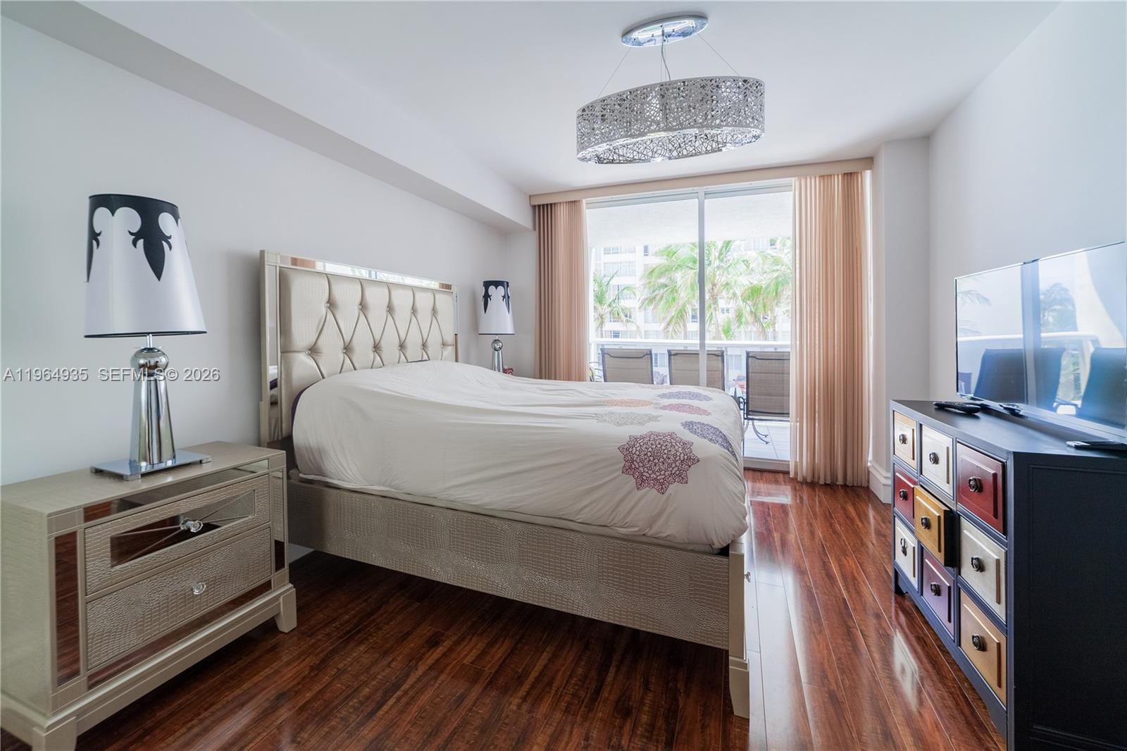 16711 Collins Ave 303