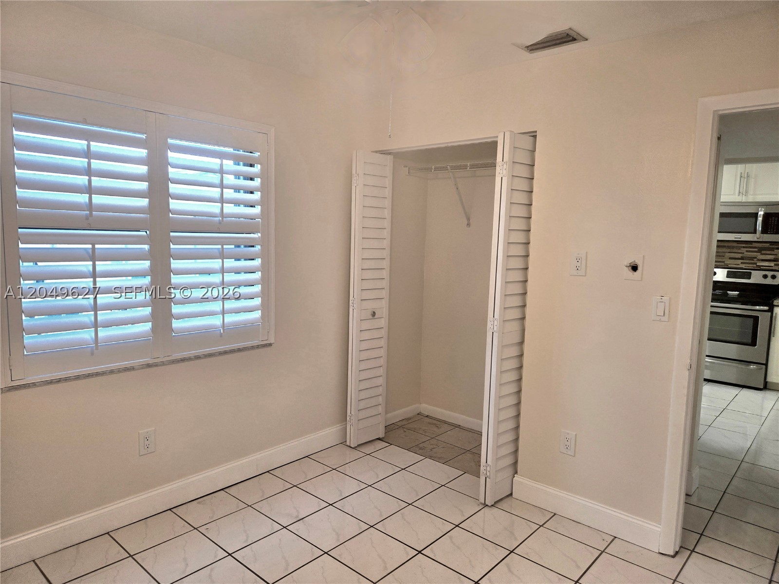 7670 sw 152 AV. 204