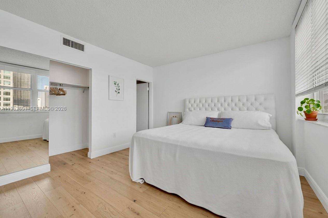 FOUR AMBASSADORS CONDO PH - Residential Lease