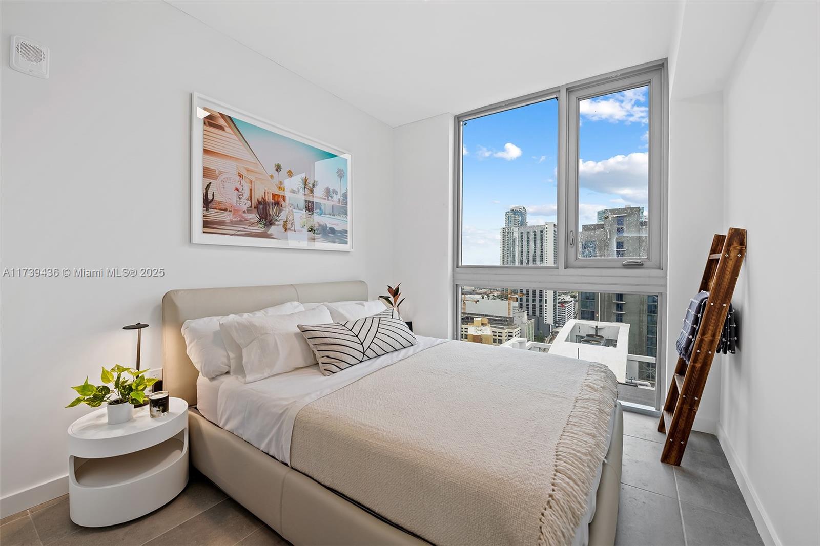 YOTELPAD Miami - Residential