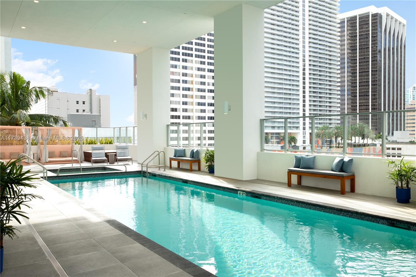 YOTELPAD Miami - Residential