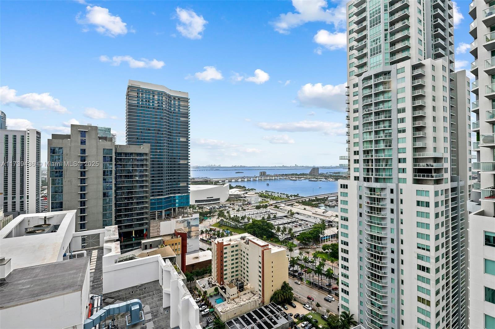 YOTELPAD Miami - Residential