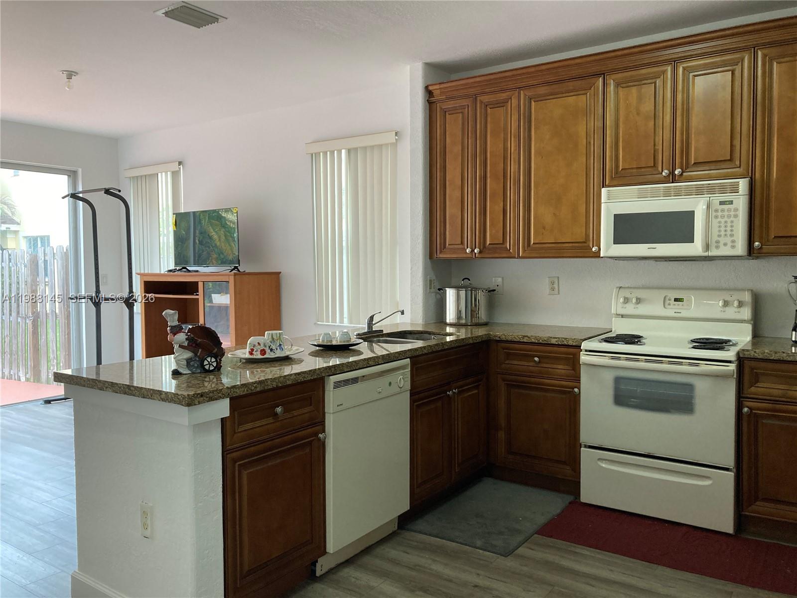 GRAND LAKES PHASE I - Residential