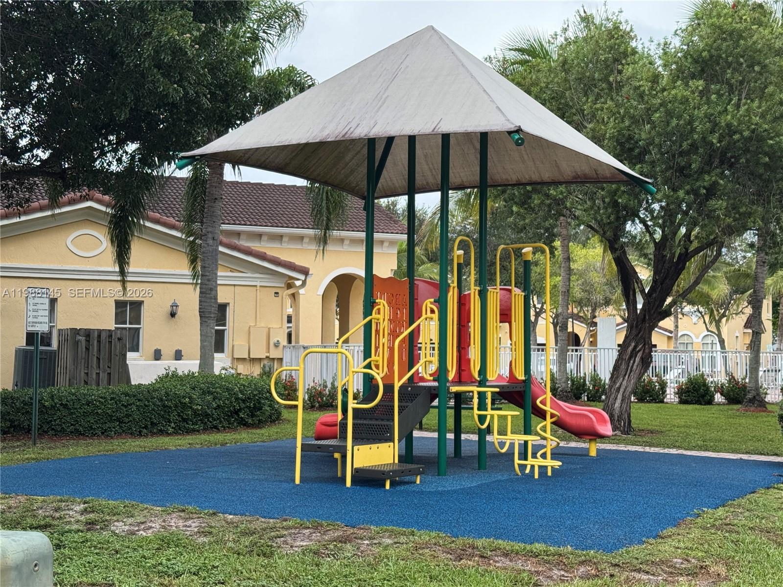 GRAND LAKES PHASE I - Residential