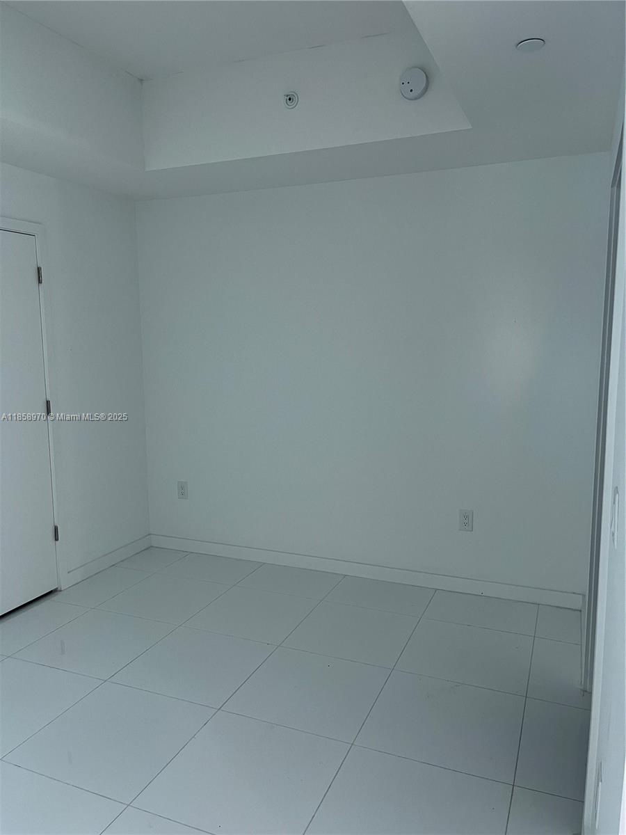 PARAMOUNT MIAMI WORLDCENT - Residential