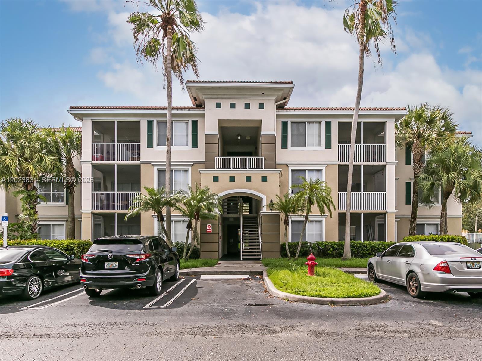 PALMS POINT CONDO - Residential Lease