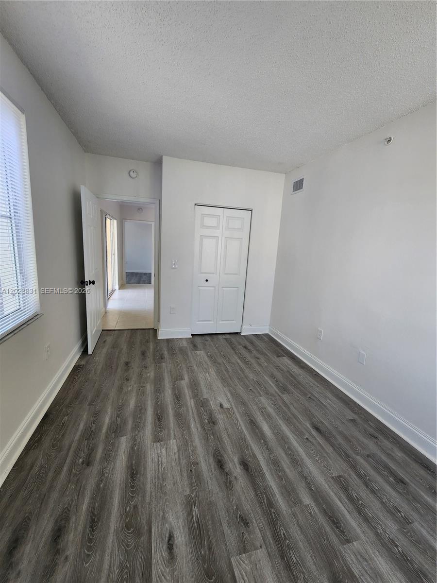 PALMS POINT CONDO - Residential Lease