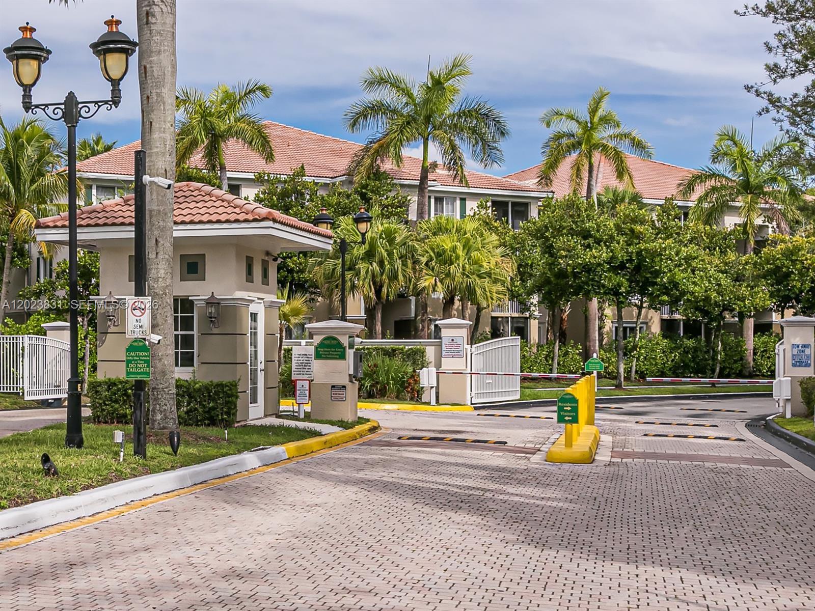 PALMS POINT CONDO - Residential Lease