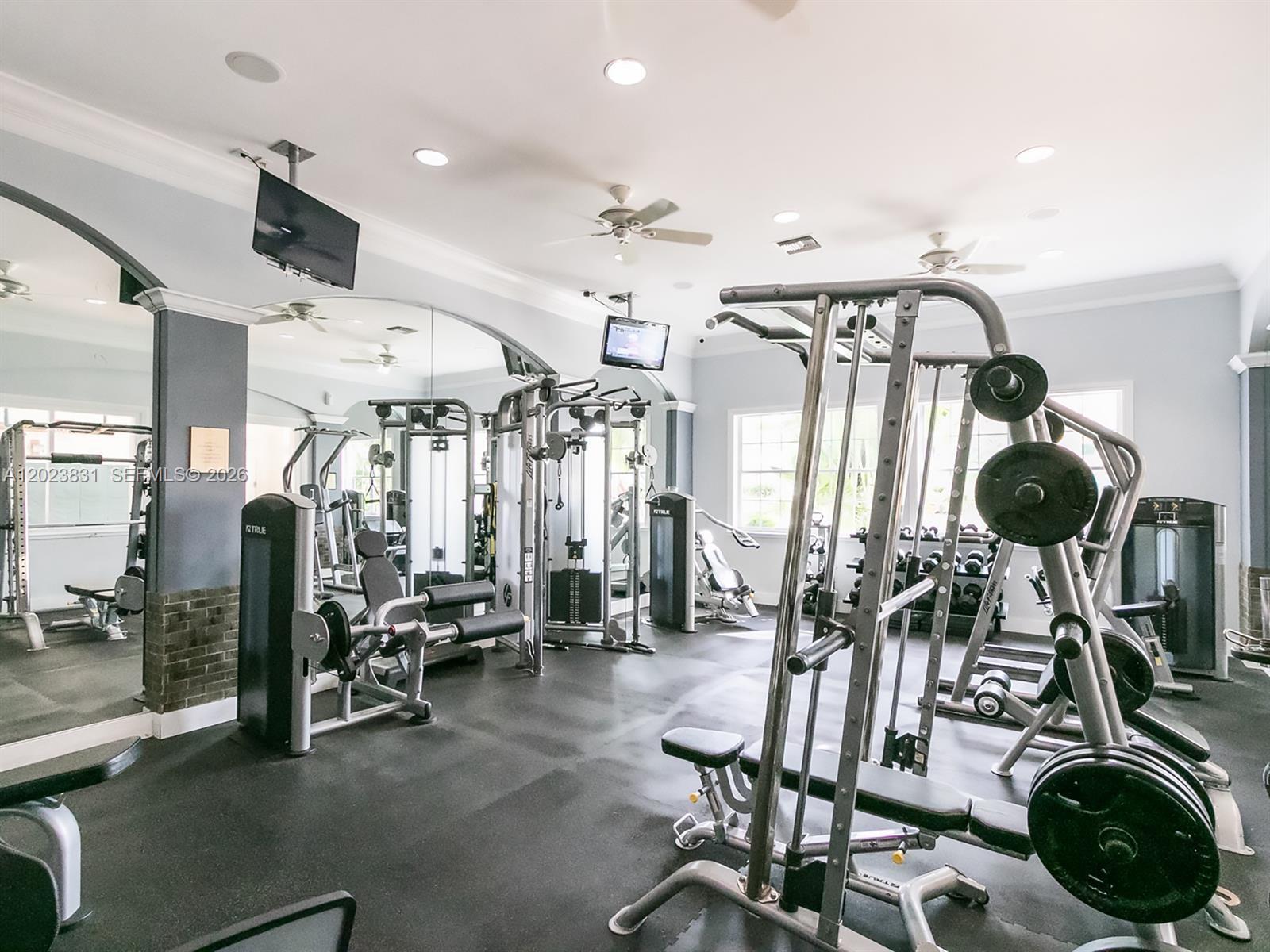 PALMS POINT CONDO - Residential Lease