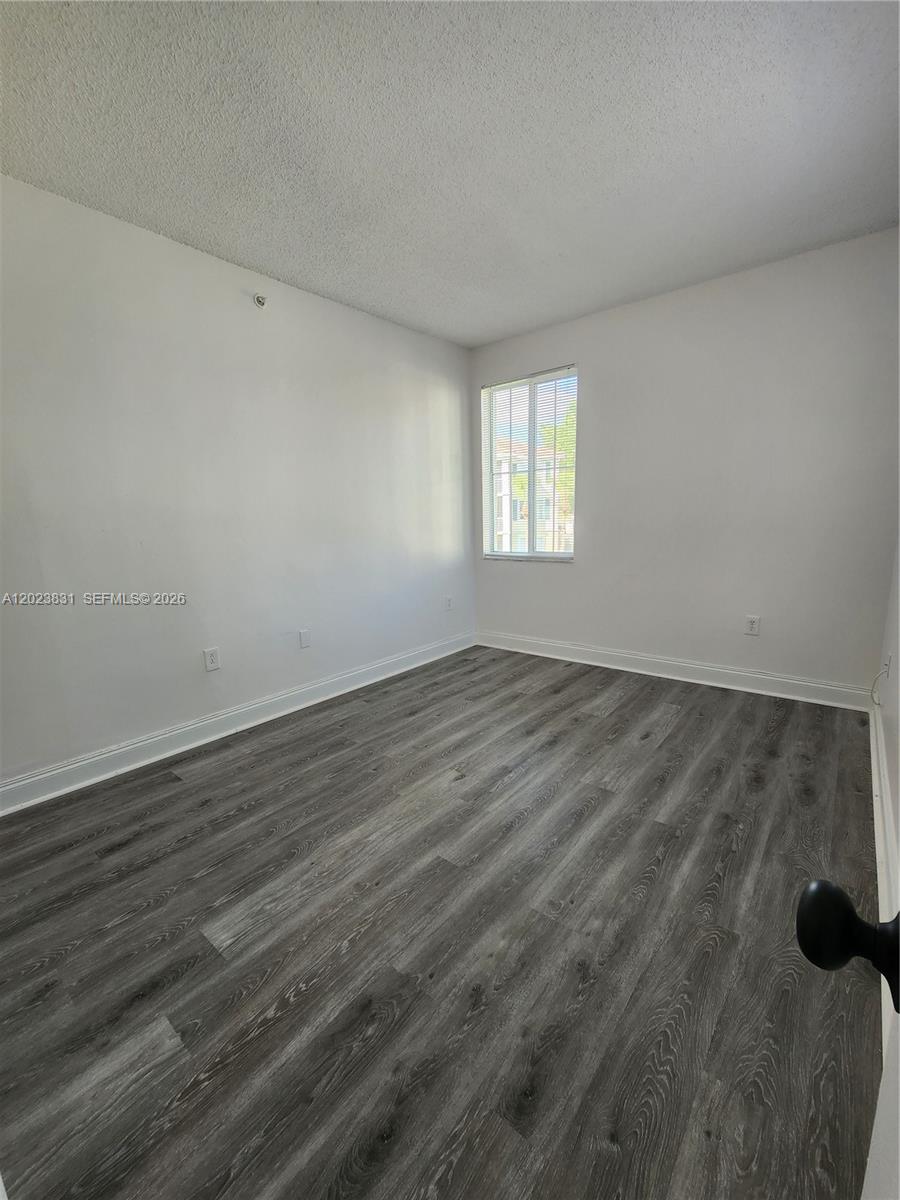 PALMS POINT CONDO - Residential Lease