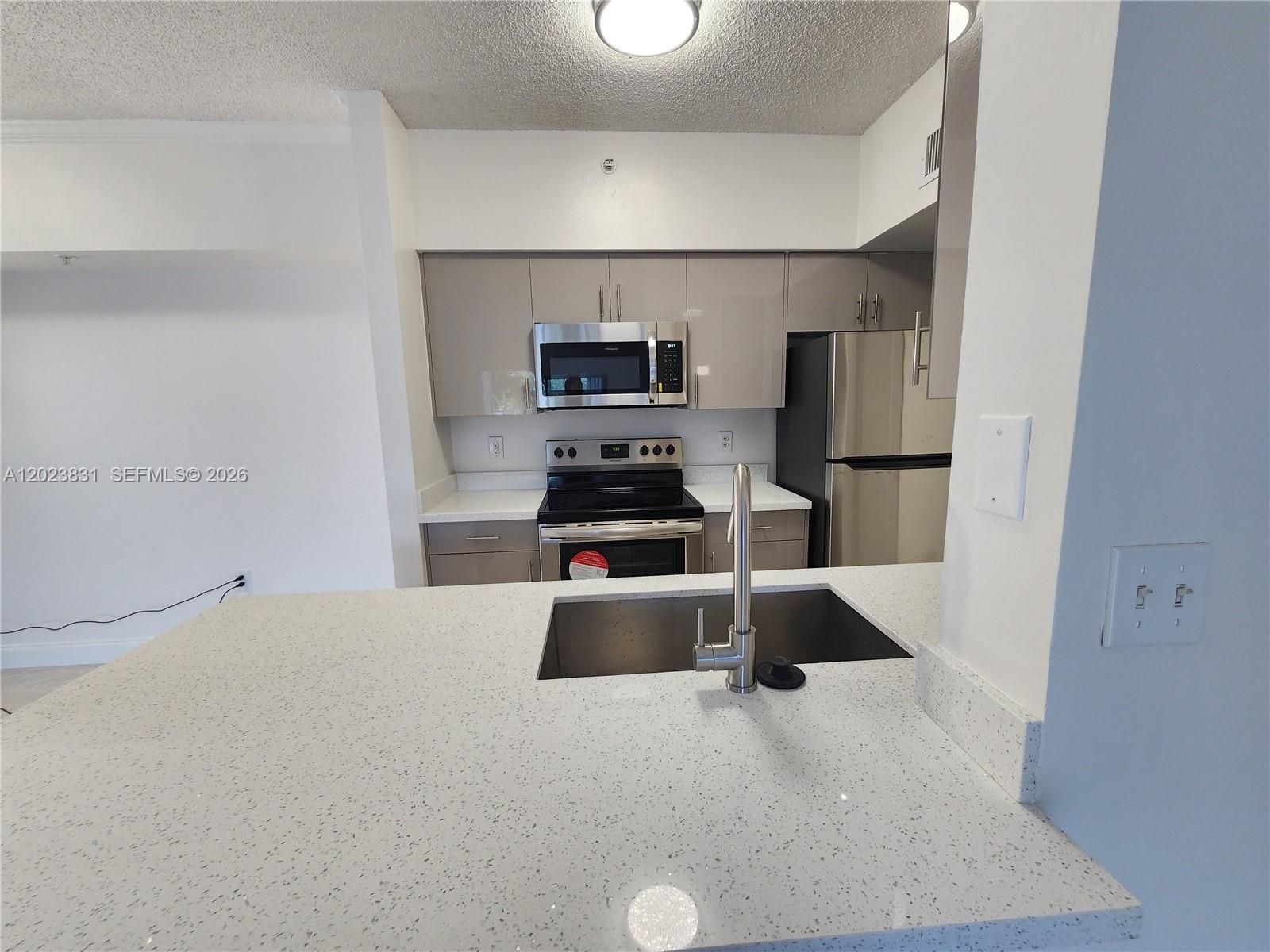 PALMS POINT CONDO - Residential Lease