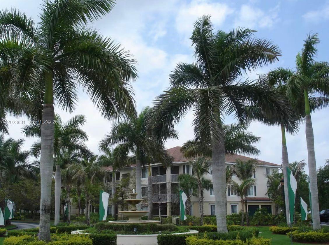 PALMS POINT CONDO - Residential Lease
