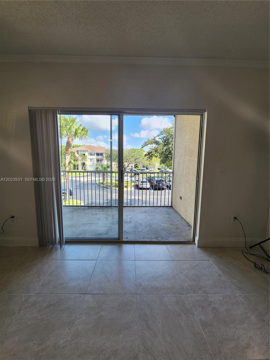 PALMS POINT CONDO - Residential Lease