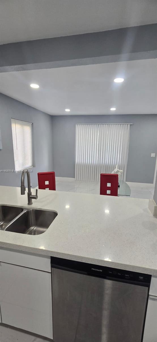 STEPHENS MANOR - Residential Lease