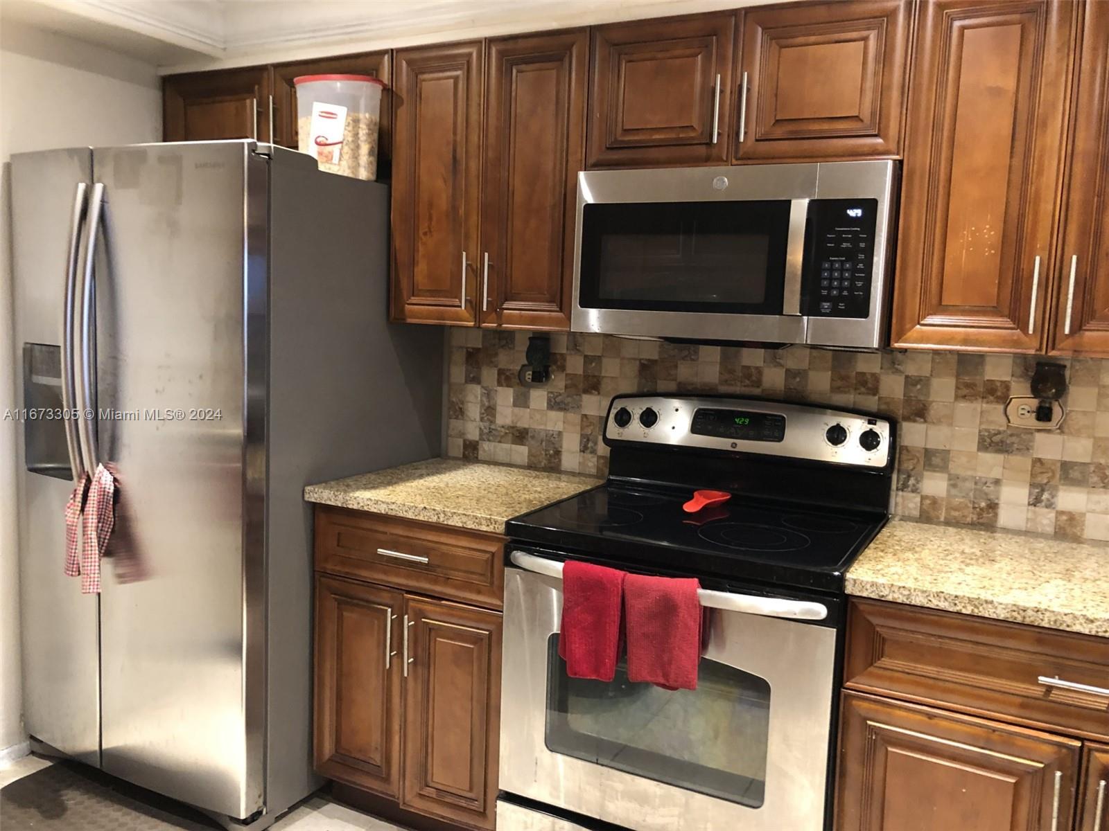 CANONGATE CONDO NO ONE - Residential