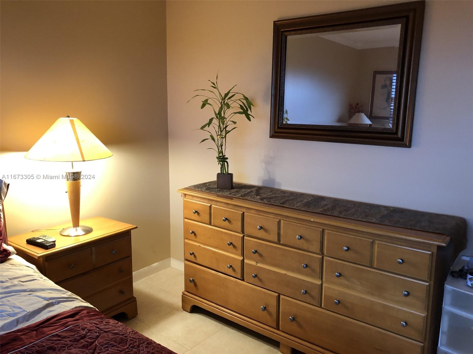CANONGATE CONDO NO ONE - Residential