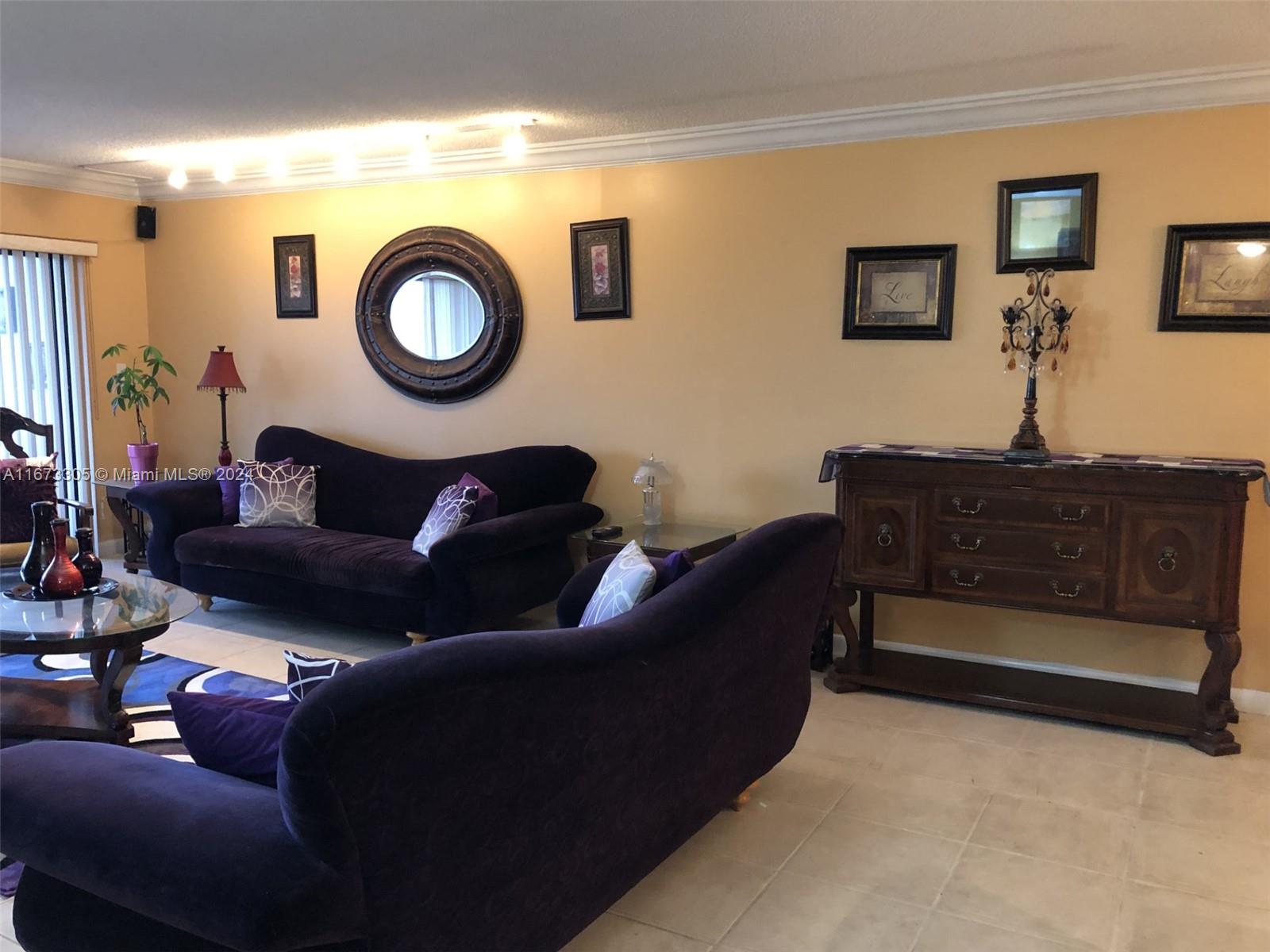 CANONGATE CONDO NO ONE - Residential