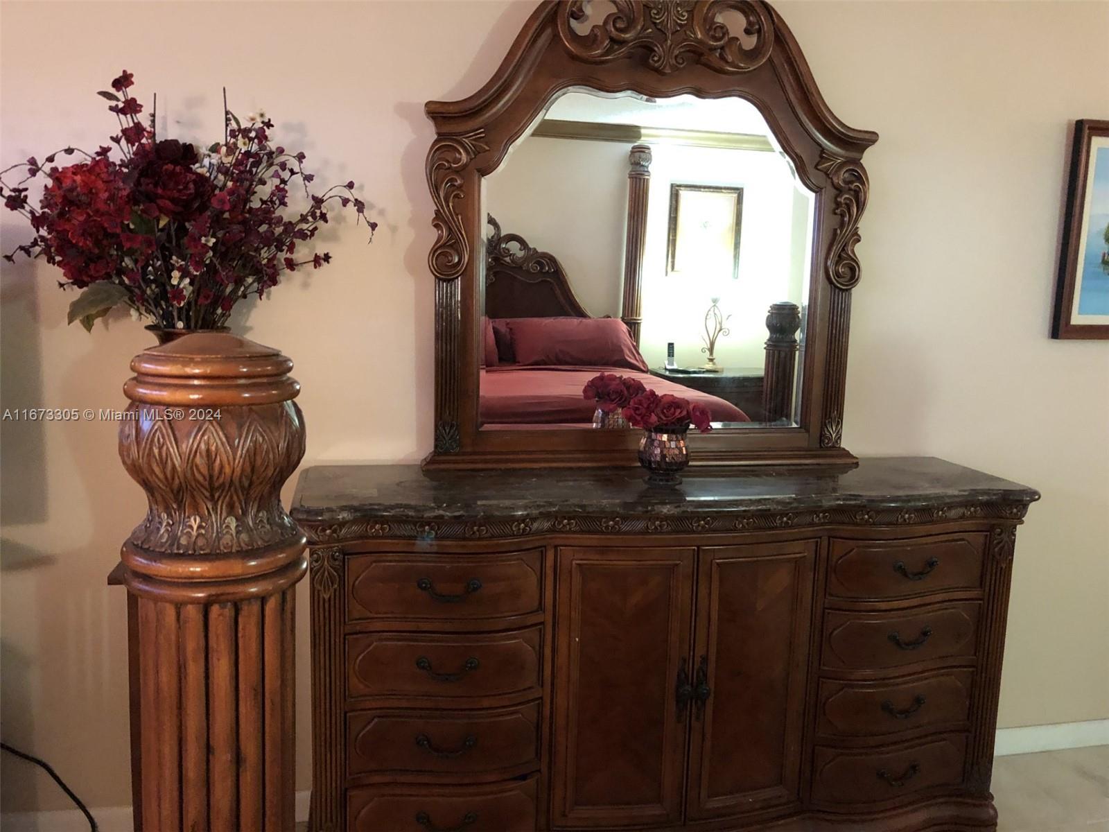 CANONGATE CONDO NO ONE - Residential