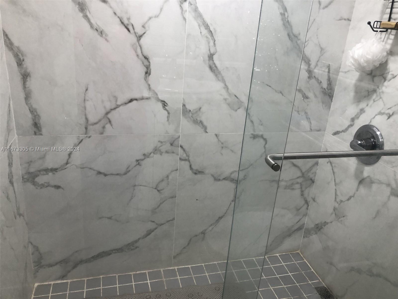 CANONGATE CONDO NO ONE - Residential