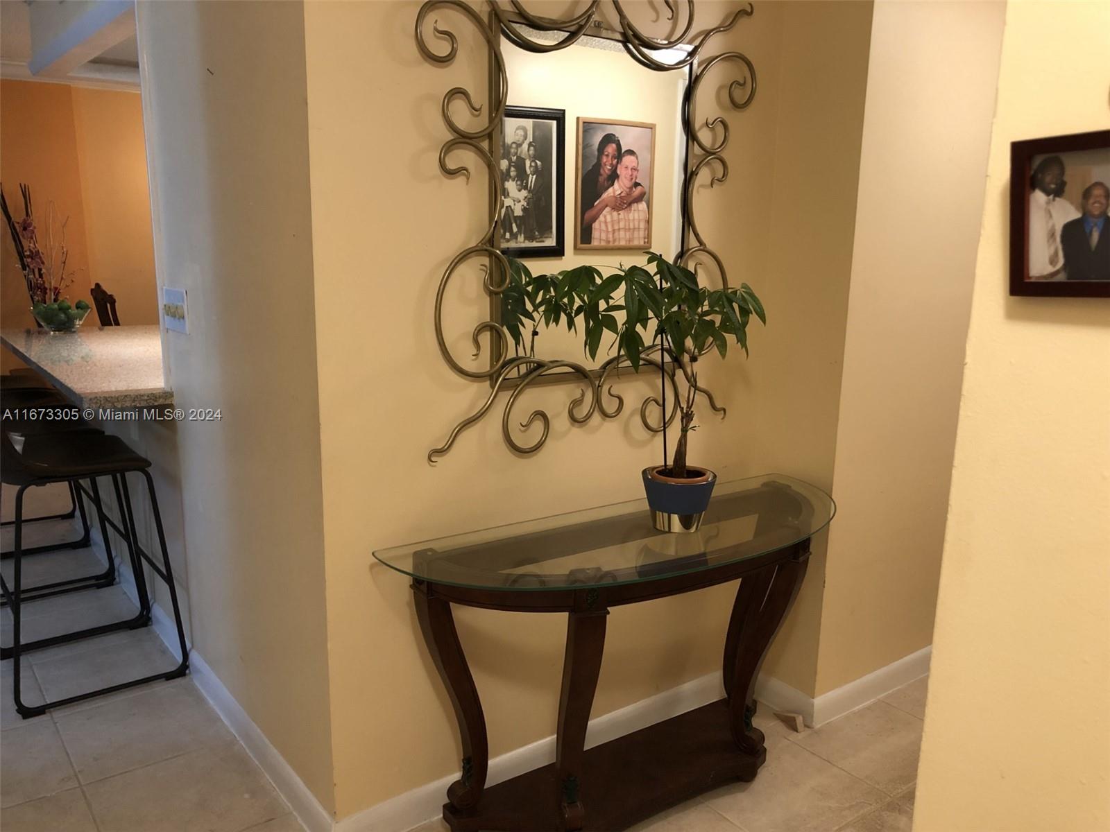 CANONGATE CONDO NO ONE - Residential