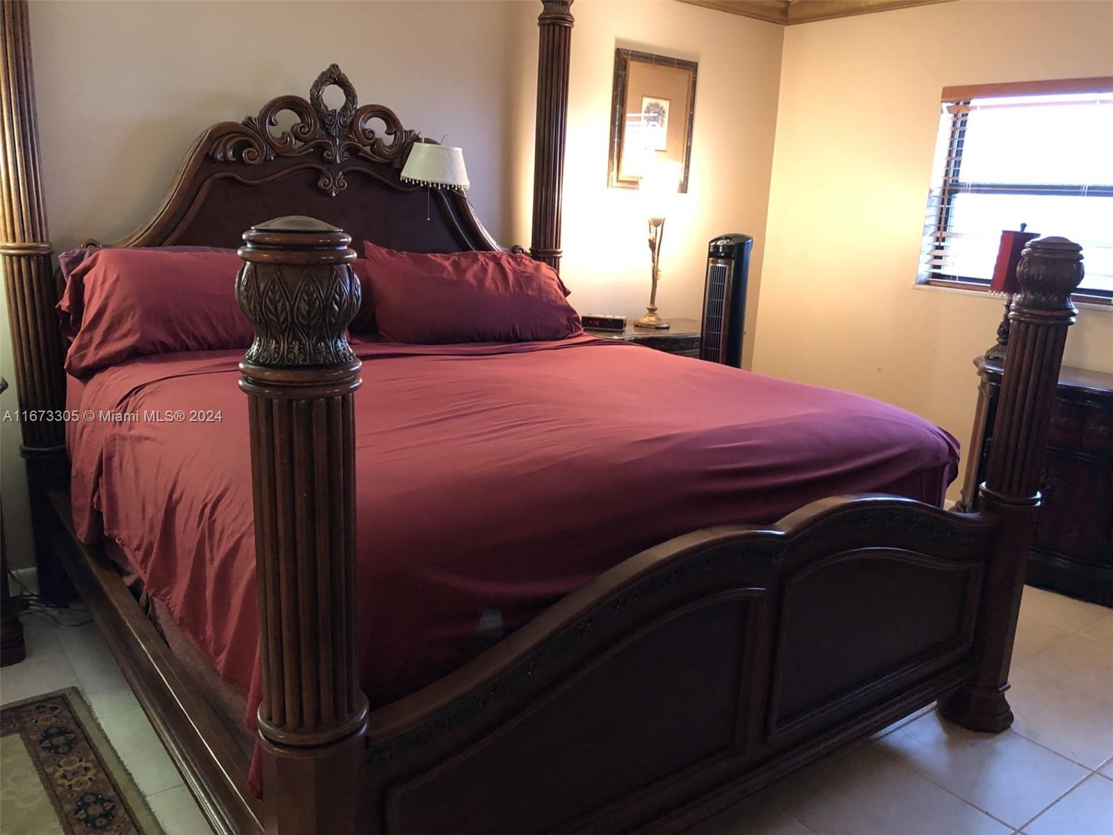 CANONGATE CONDO NO ONE - Residential
