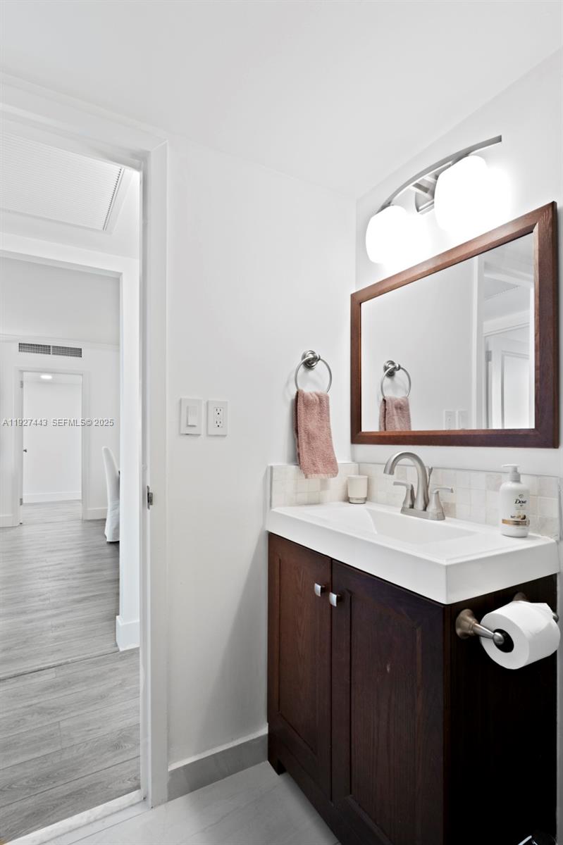 PARKER TOWER CONDO - Residential Lease