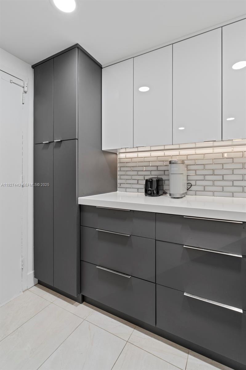 PARKER TOWER CONDO - Residential Lease