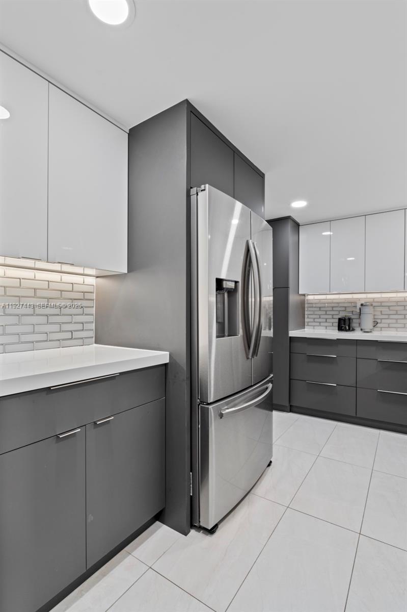 PARKER TOWER CONDO - Residential Lease