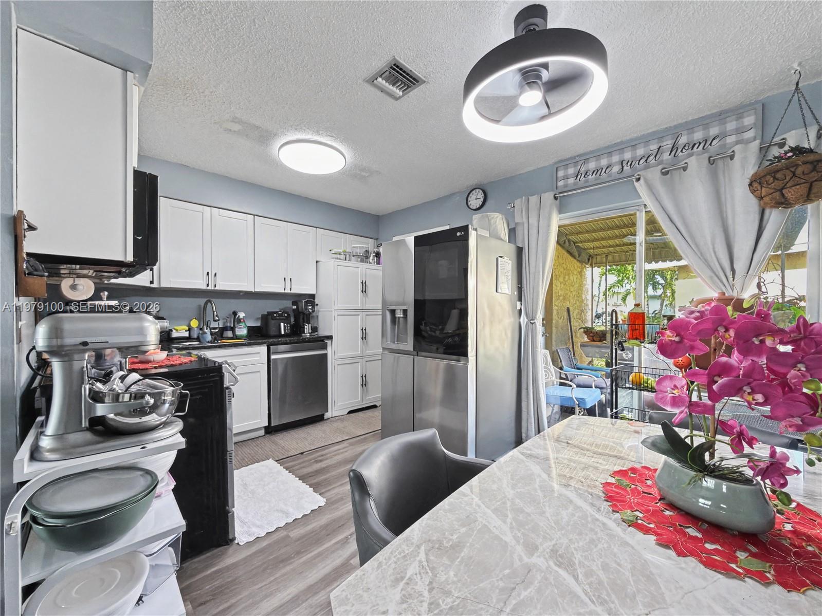 IMPERIAL VILLAS CONDO - Residential