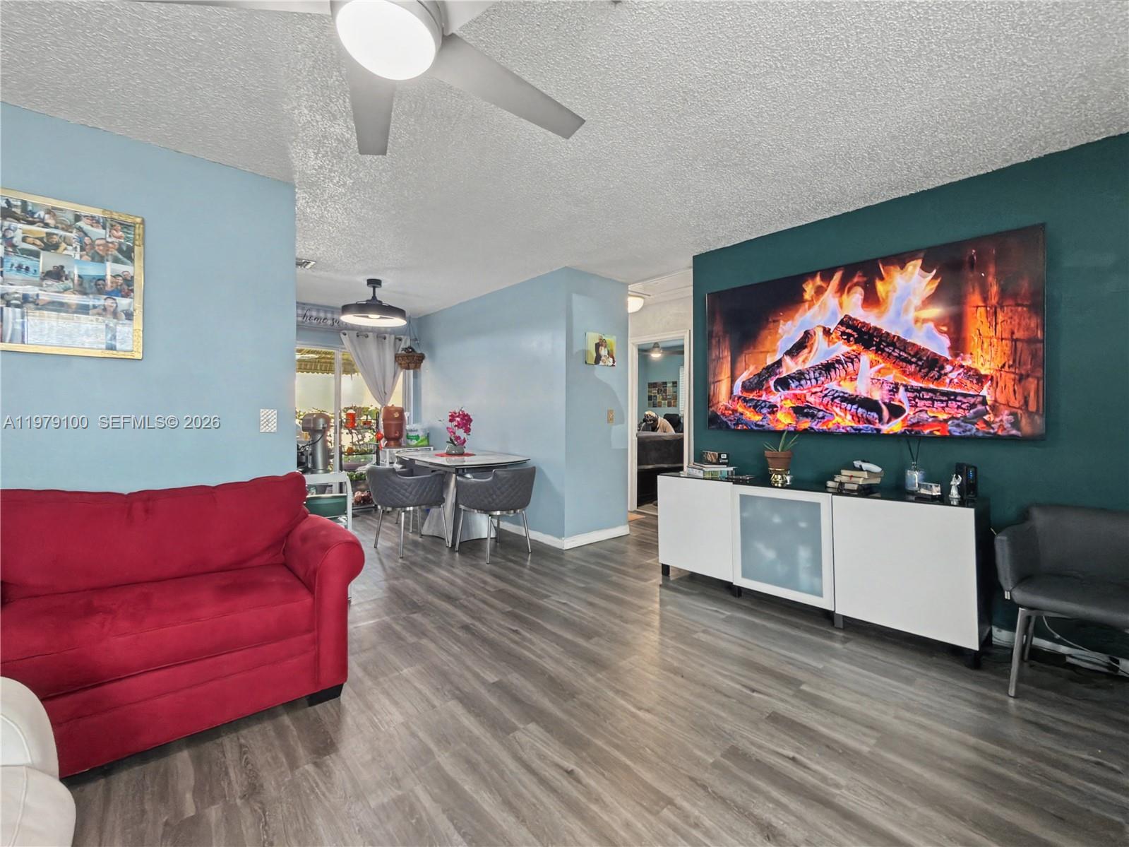 IMPERIAL VILLAS CONDO - Residential