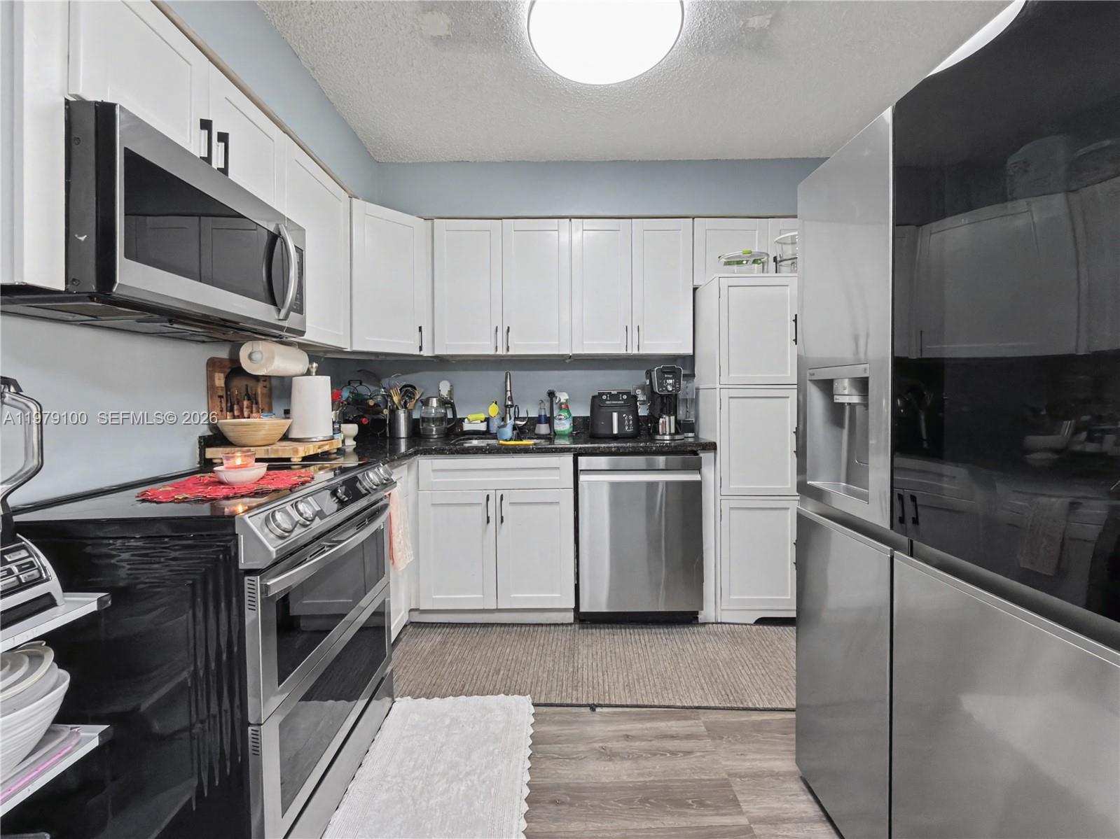 IMPERIAL VILLAS CONDO - Residential