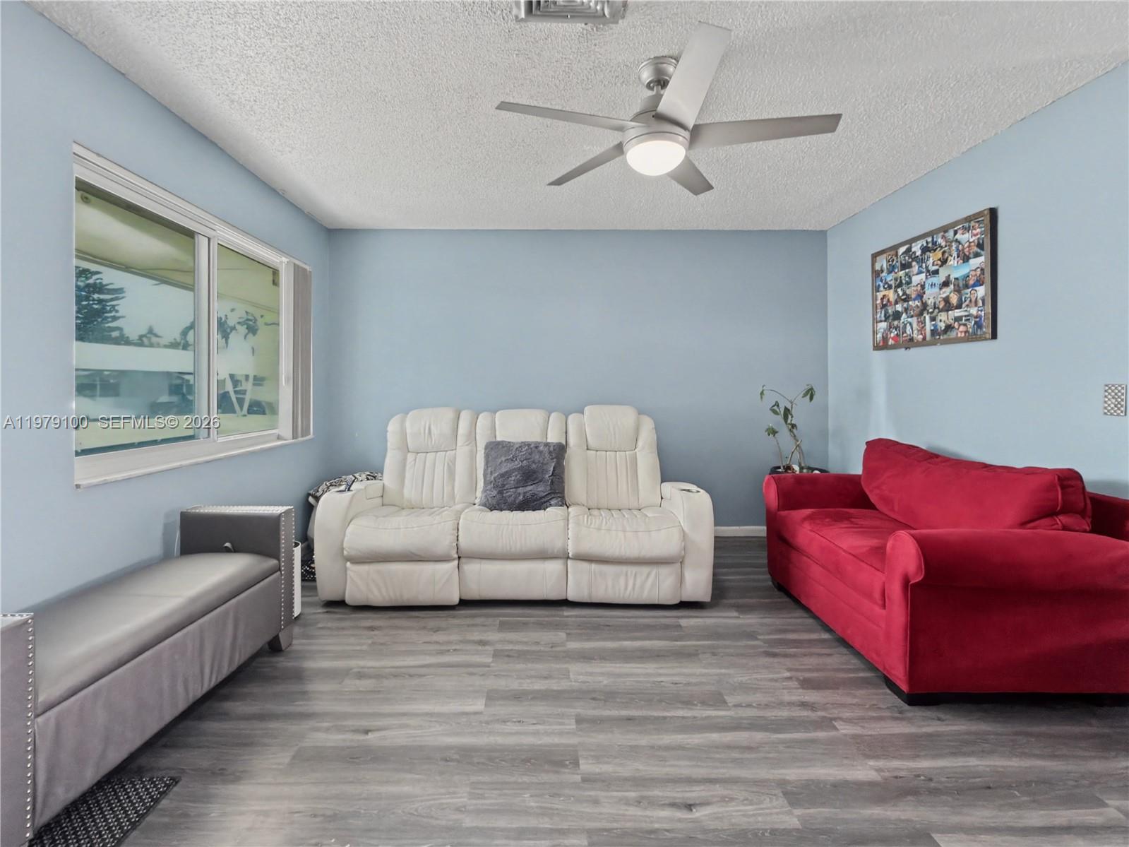 IMPERIAL VILLAS CONDO - Residential