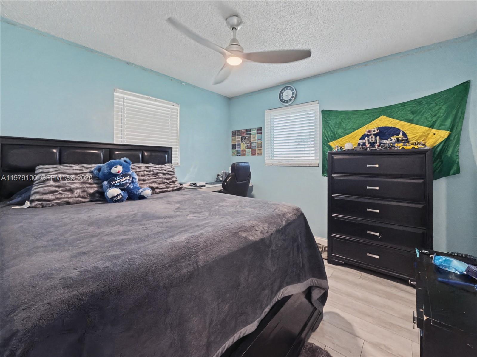 IMPERIAL VILLAS CONDO - Residential