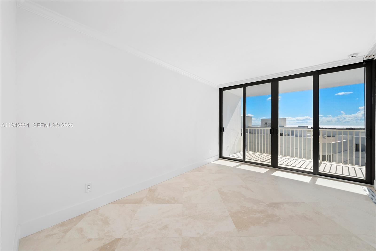 MAYFAIR HOUSE CONDO - Residential