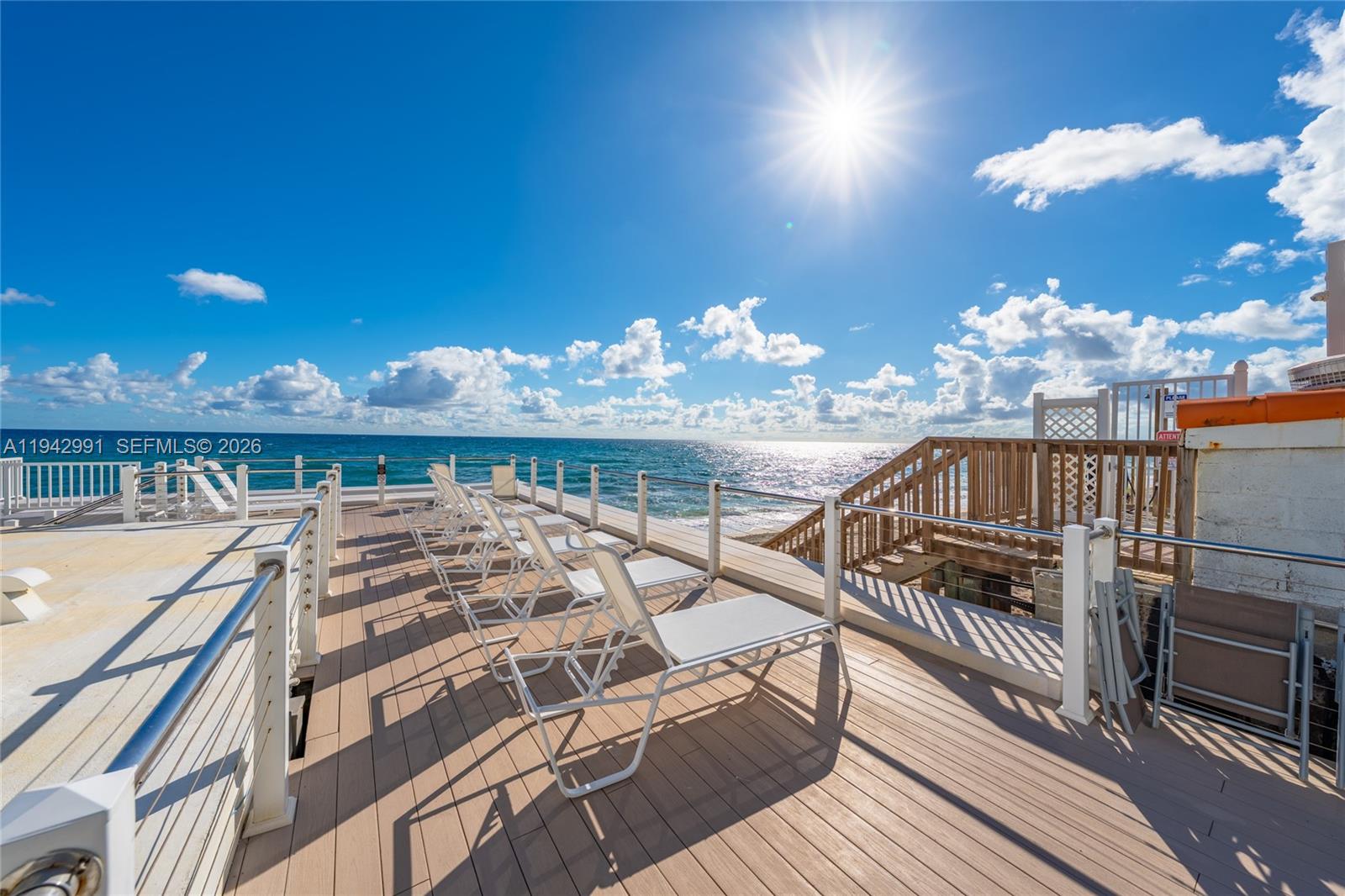 MAYFAIR HOUSE CONDO - Residential