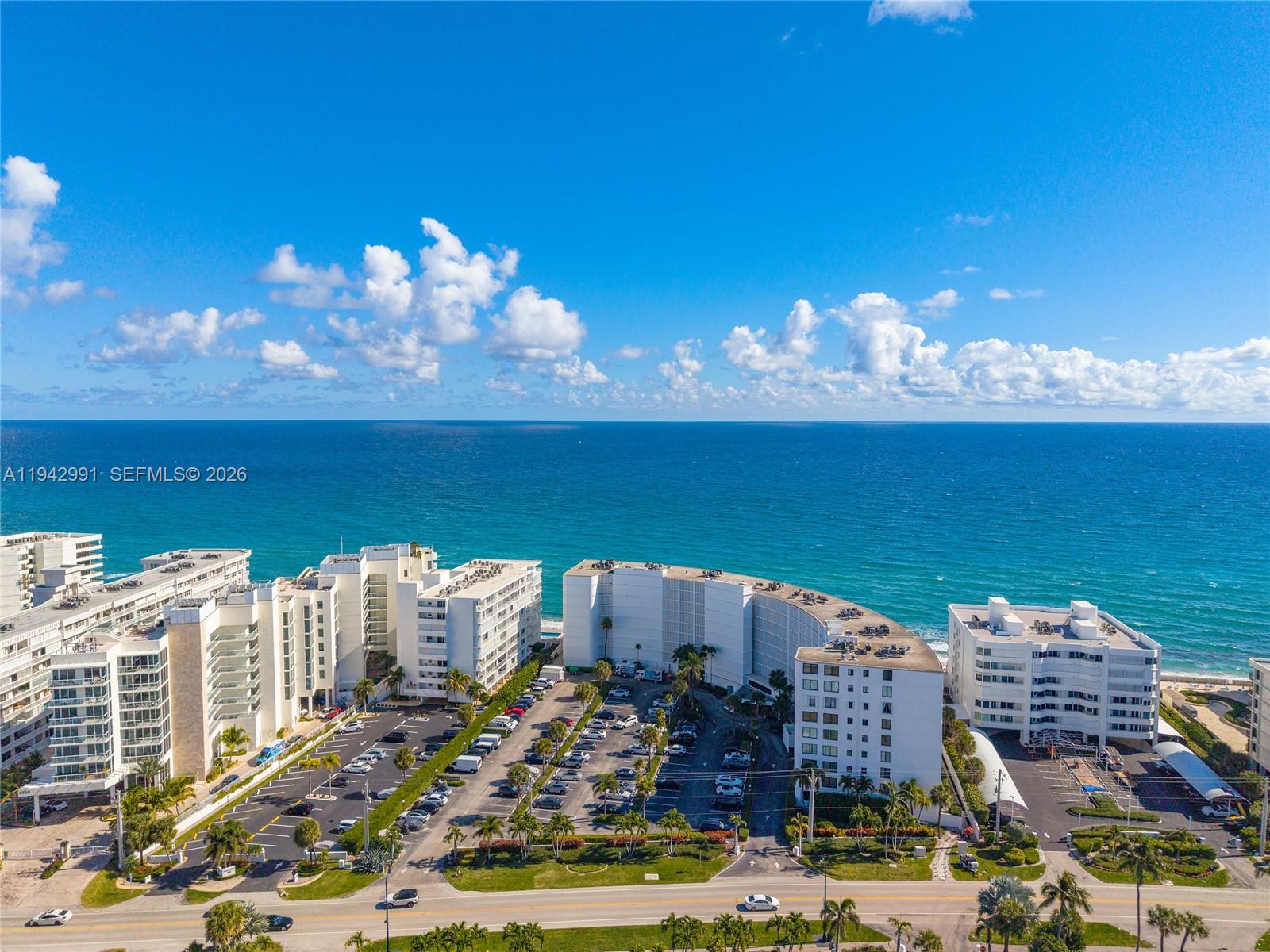 MAYFAIR HOUSE CONDO - Residential