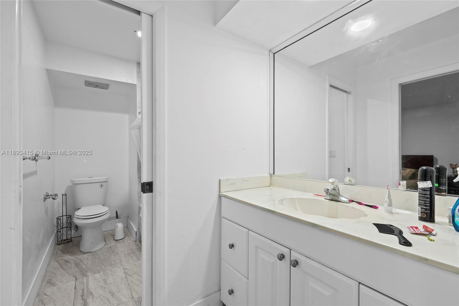 COUNTRY CLUB OF MIAMI FAI - Residential