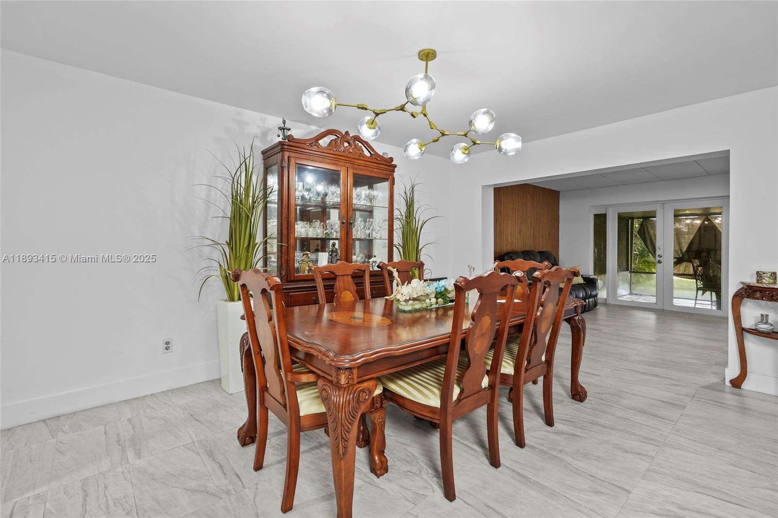 COUNTRY CLUB OF MIAMI FAI - Residential