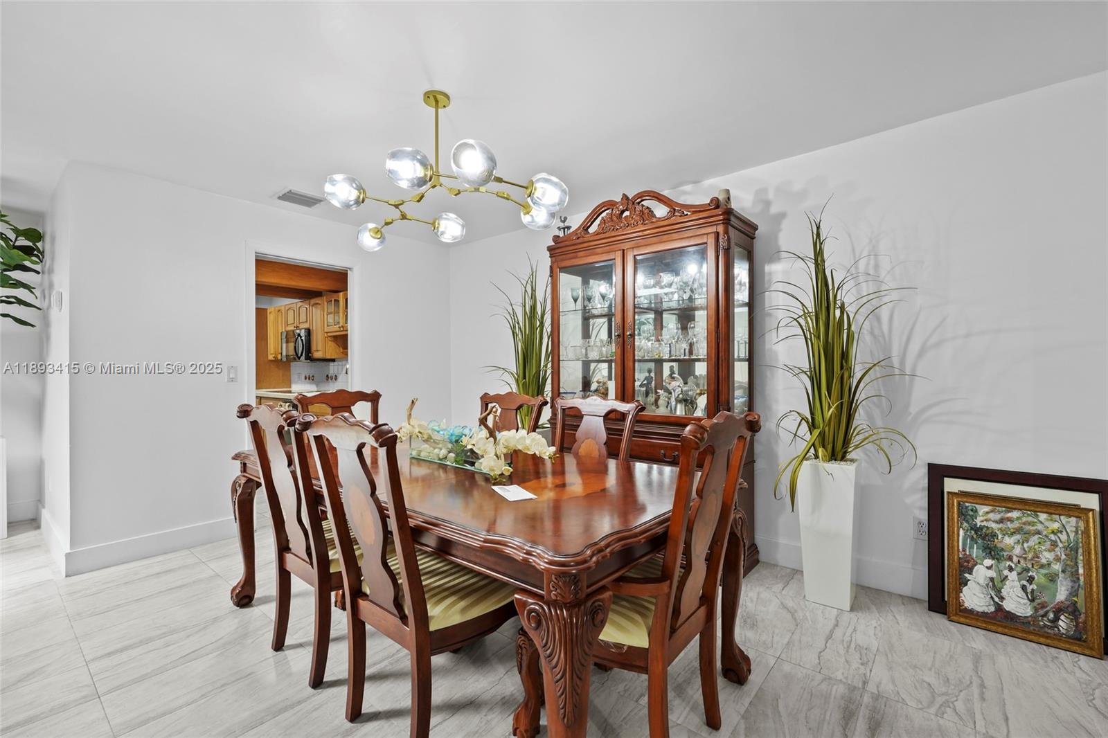 COUNTRY CLUB OF MIAMI FAI - Residential