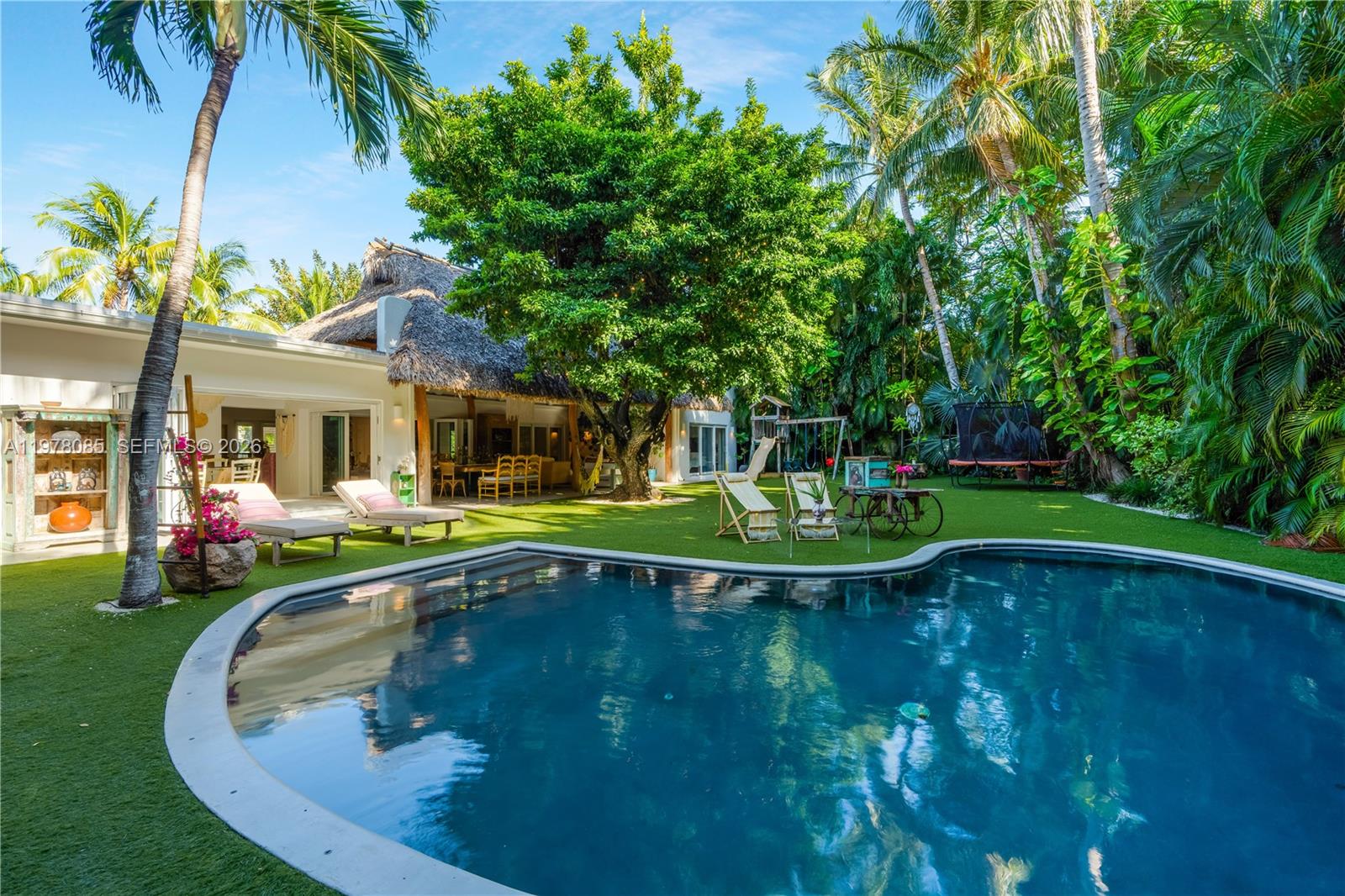 HOLIDAY COLONY - Residential