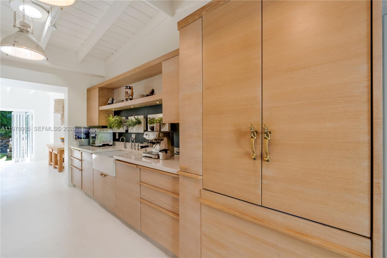 HOLIDAY COLONY - Residential