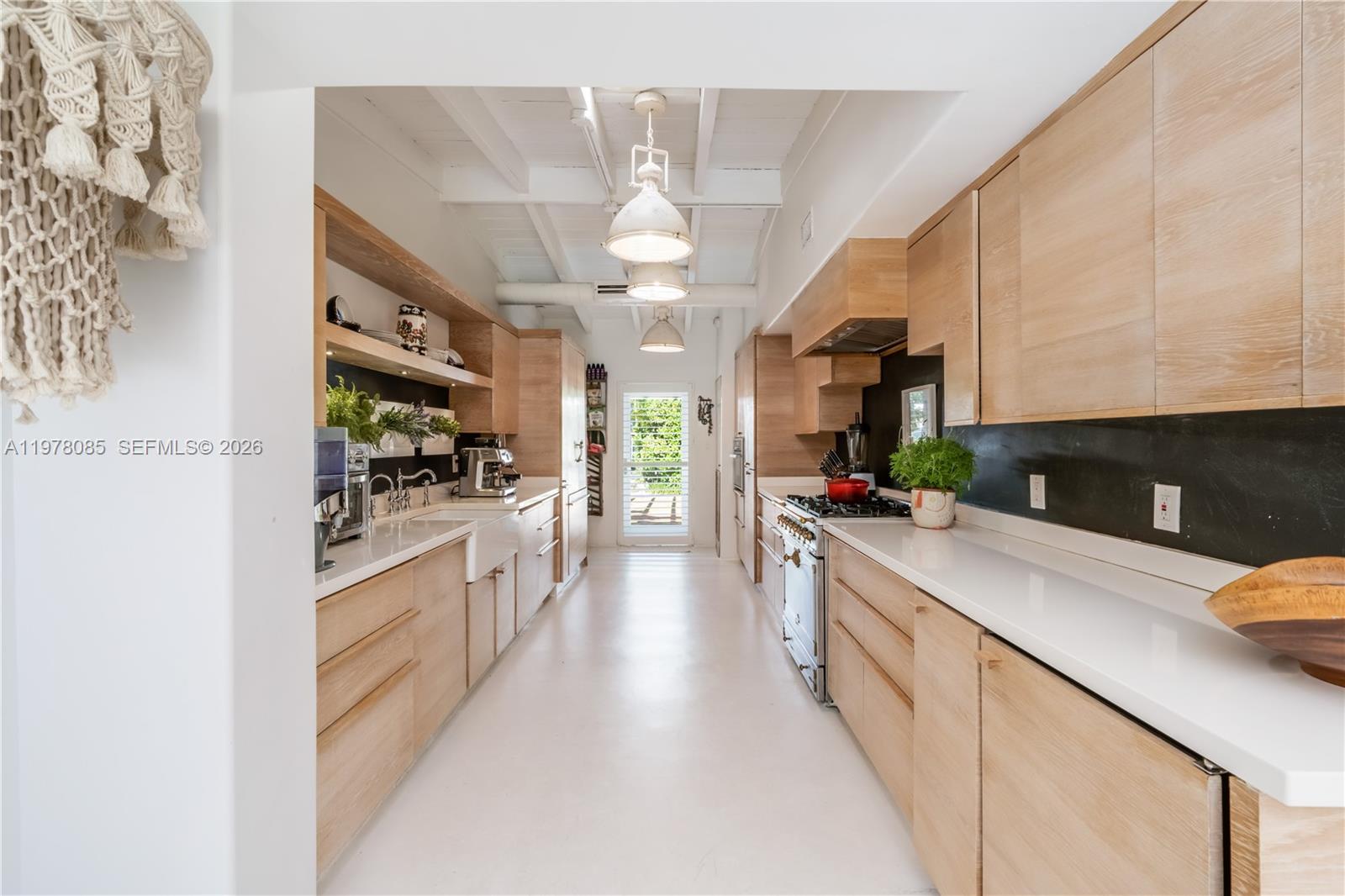 HOLIDAY COLONY - Residential