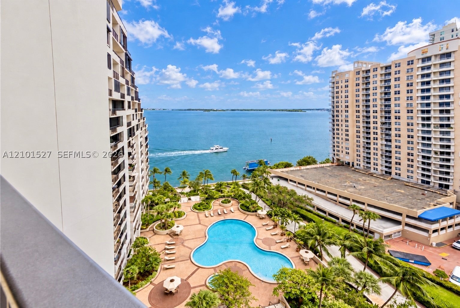 520 Brickell Key Dr A1811