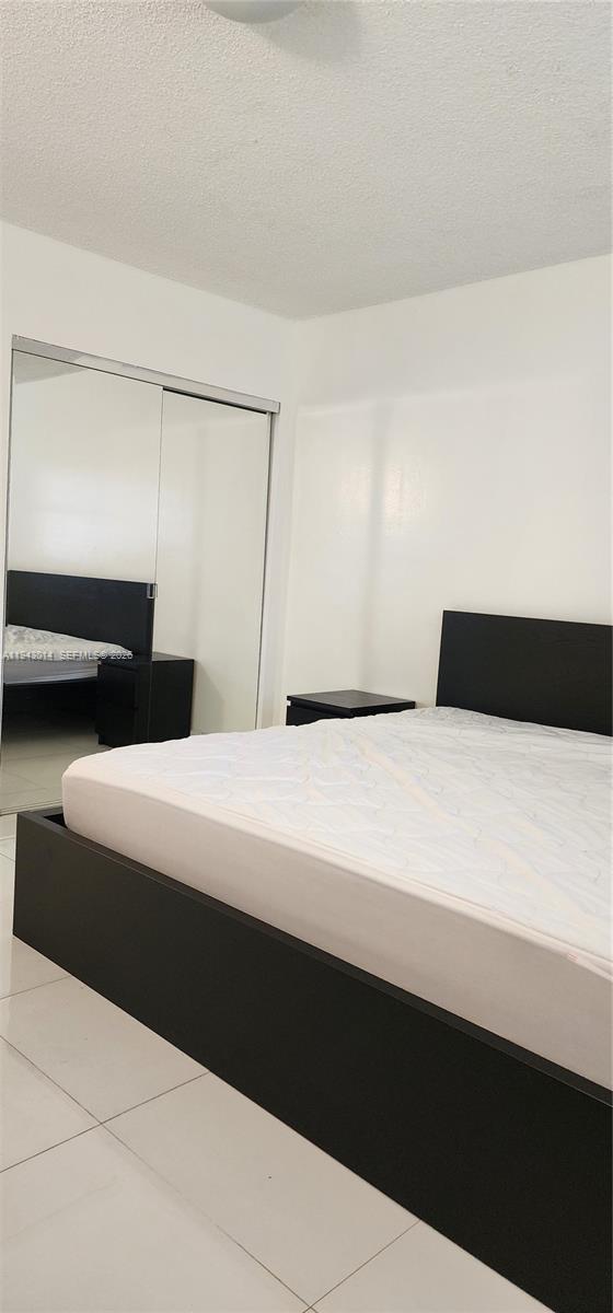 BEVERLY HILLS CONDO NUMBE - Residential Lease