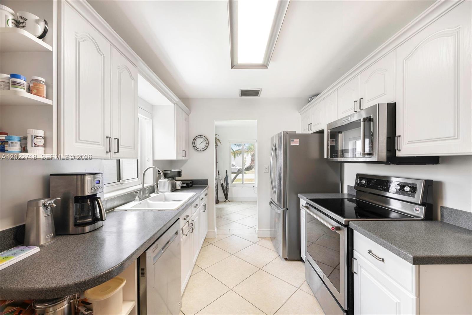 SOUTHERN ESTATES 13TH ADD - Residential