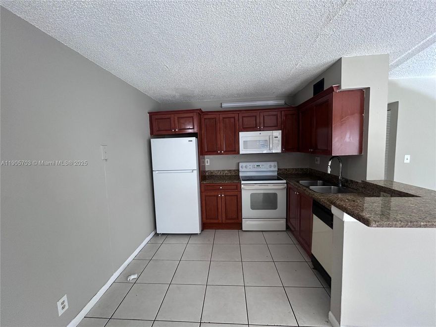 This beautiful 2 Beth 2 bath rental unit is situated in a highly desirable location and comes packed with amenities
that make for comfortable living. You'll also appreciate the many amenities that come with living at Coral Village
The community giving you plenty of opportunities to stay active and social. Located in a safe and quiet
neighborhood that's close to major highways, shops, and restaurants.