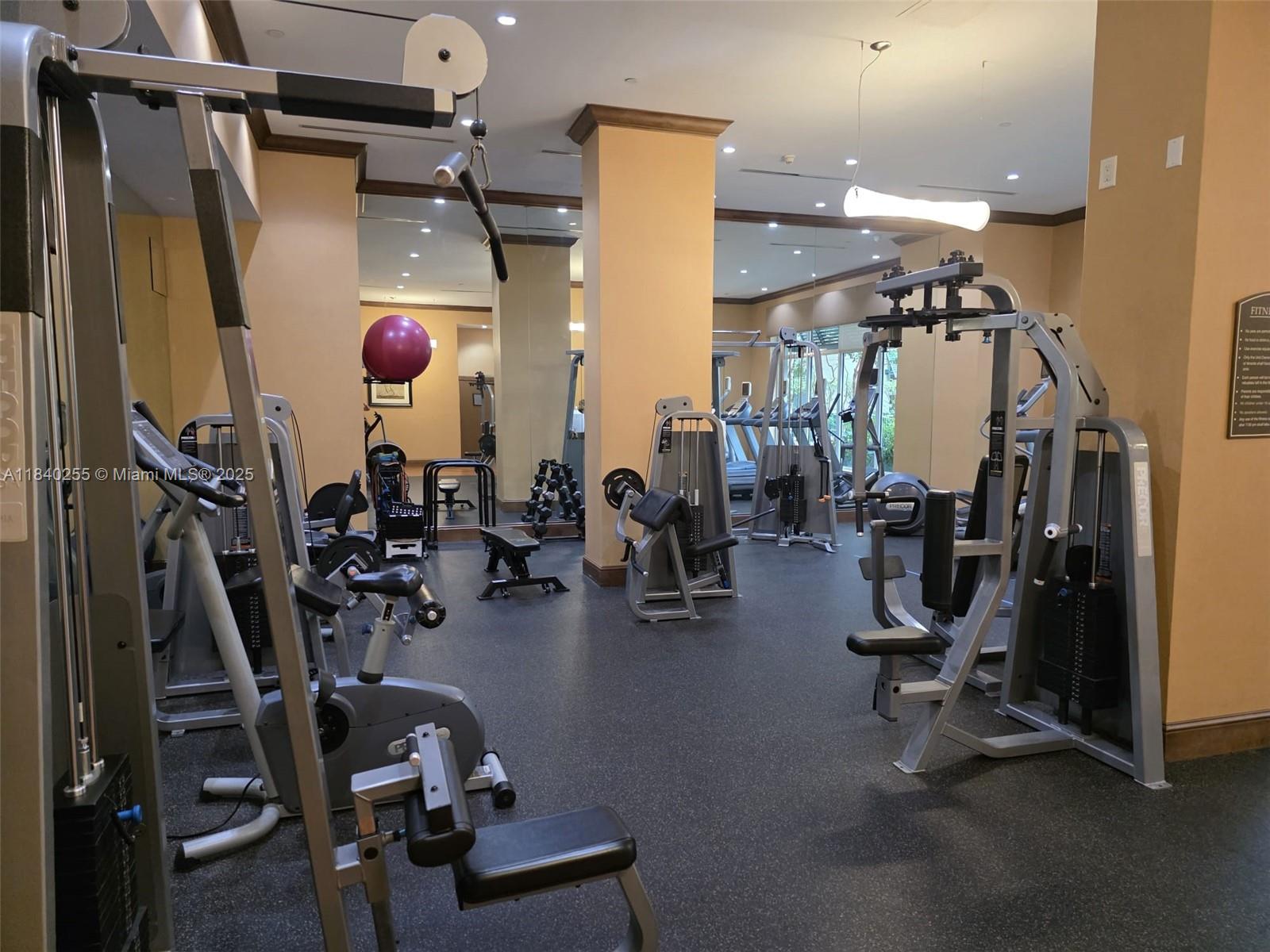 VERANDA CONDO - Residential Lease