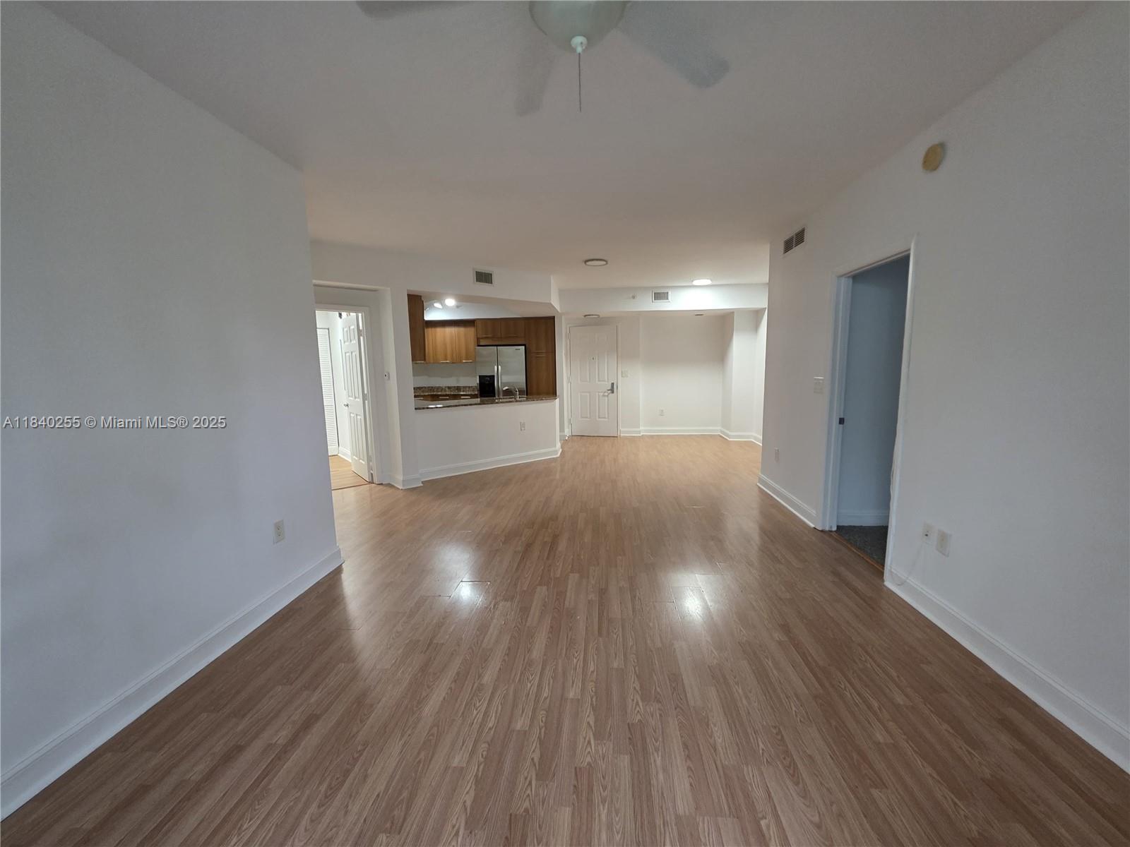 VERANDA CONDO - Residential Lease